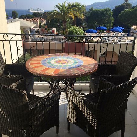 Nyrenoverad Laegenhet Med Havsutsikt Villefranche-sur-Mer Kültér fotó
